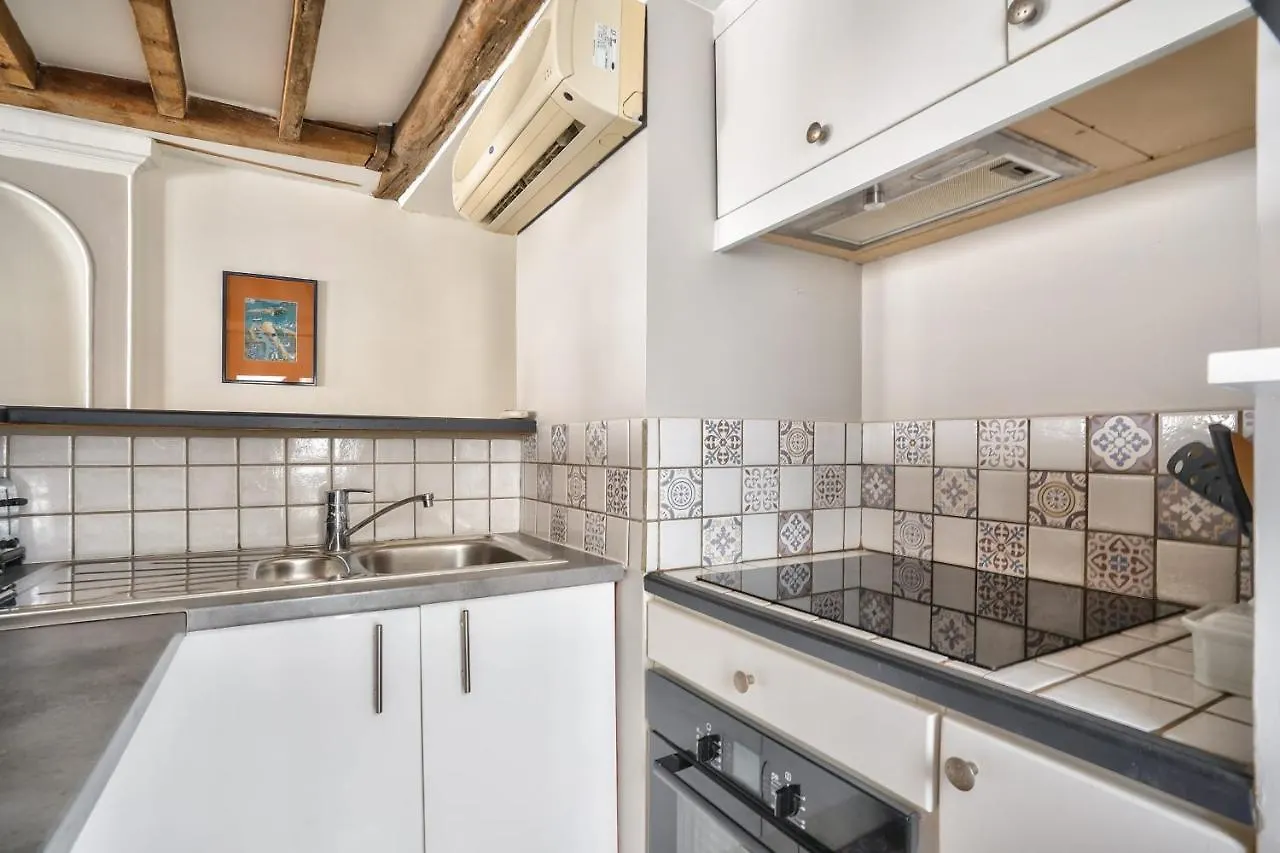 Guestready - Exquisite Apartment At 3º Arr Paryż